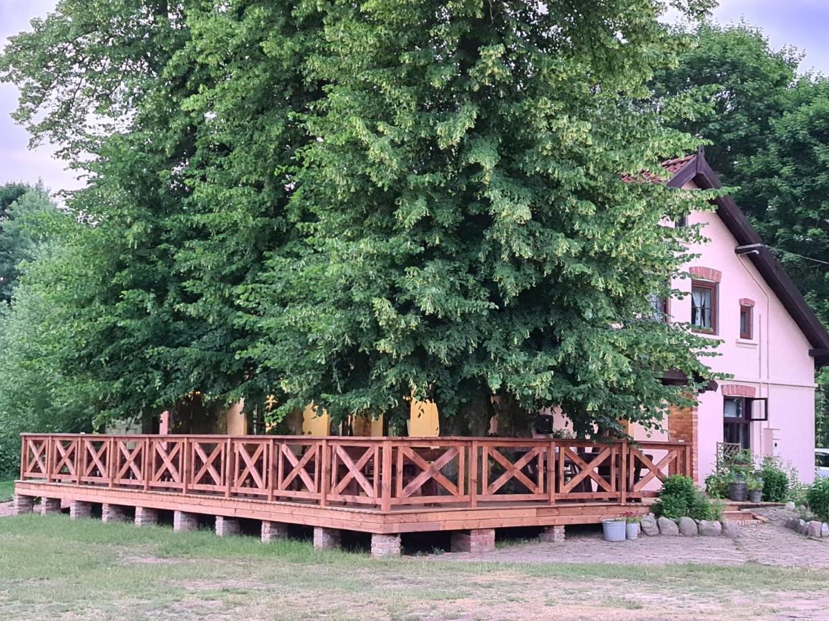 Swojski Gosciniec Prażmowo Exterior foto